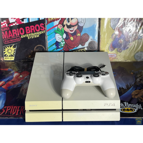 PlayStation 4 Phat White